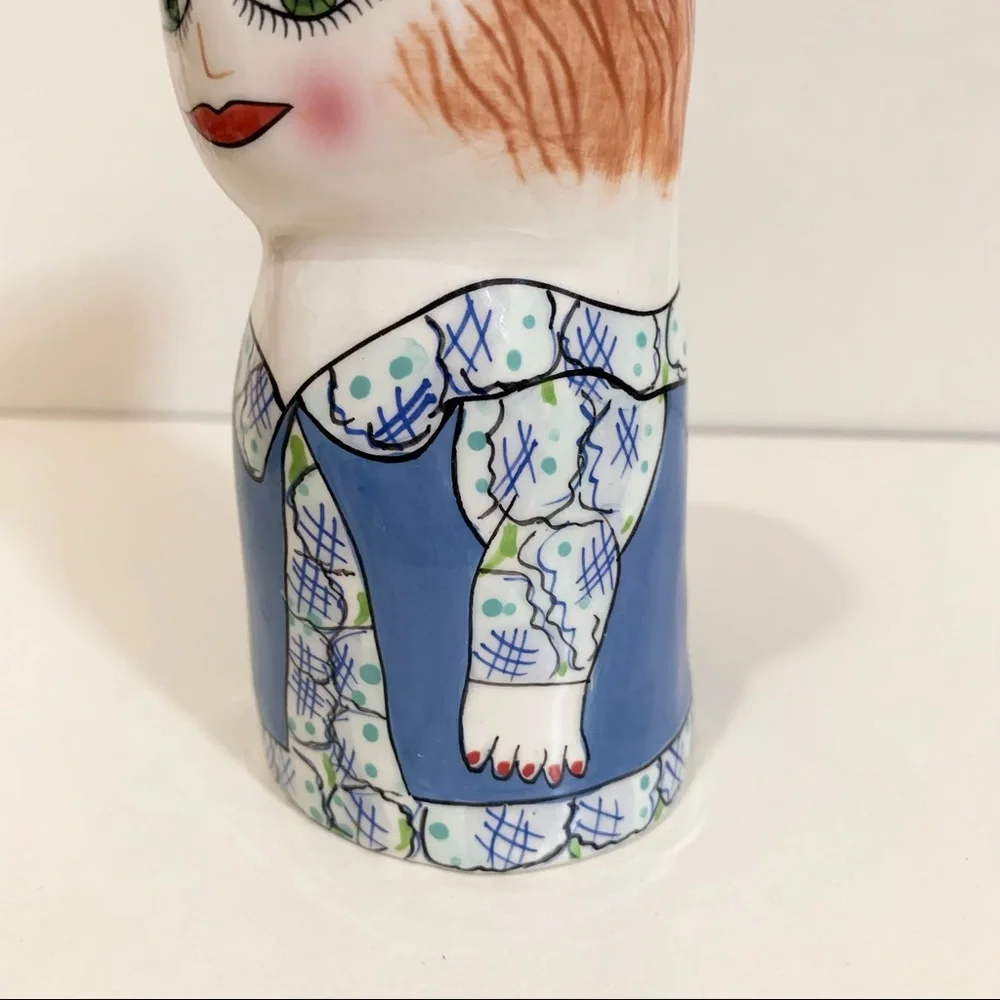 Hold Vintage glazed ceramic woman vase - Picture 13 of 14